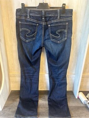 Silver jeans “ Suki straight “ cut jeans 34w/31L